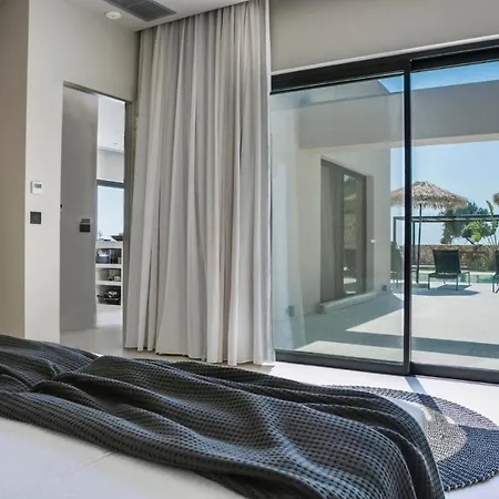Villa Kleismata Sleeps 4 Pool Air Con Wifi